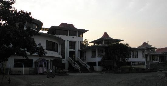 Ambrosia Resorts And Spa Pune Exteriör bild